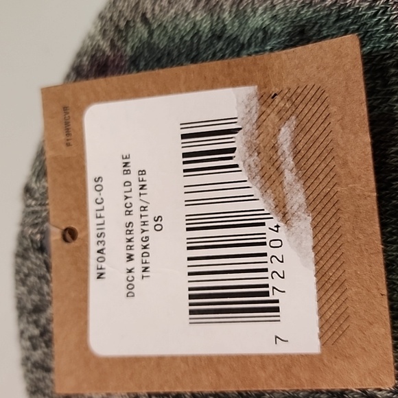 NWT MENS THE NORTH FACE BEANIE HAT - Picture 3 of 3